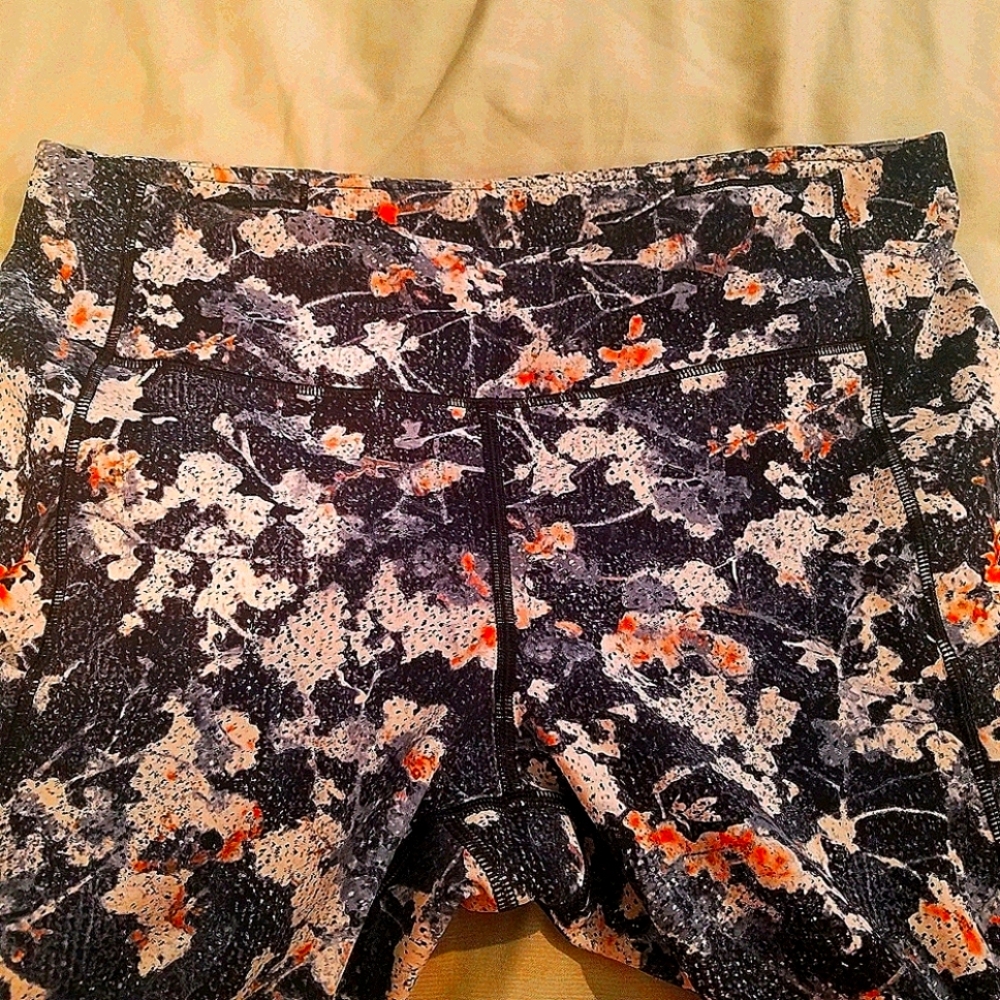 Lululemon Speed Up Crop